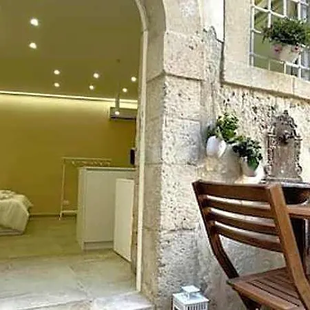 Casa Artemide 3* سيراكوزا