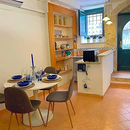 Casa Artemide Otel 3*